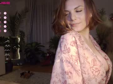 girl
        karrin cam image #220273