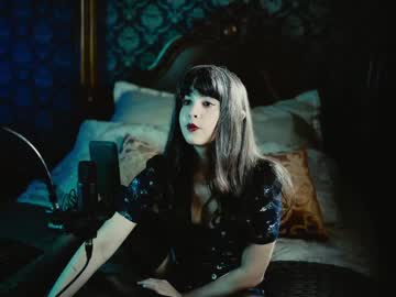 girl
        ingennui cam image #1176698
