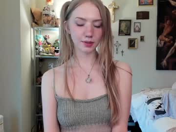 girl
        eve003300 cam image #4365302