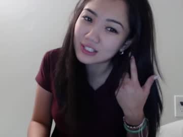 girl
        london_tipton cam image #2729847
