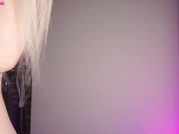 girl
        yolandabertha cam image #1520687