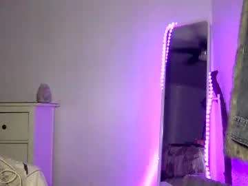 girl
        stellixyra cam image #1134848