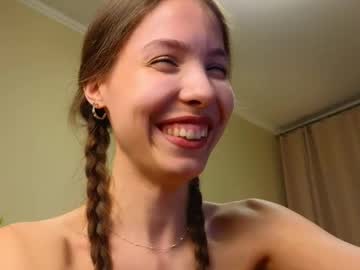 girl
        wanda_robinson cam image #6700272