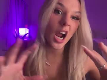 girl
        kittypooh386196 cam image #5925838