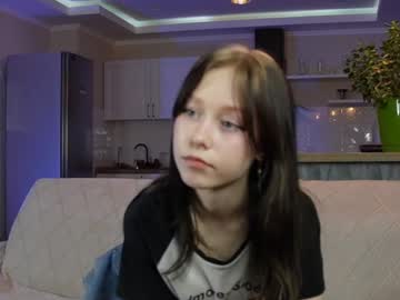 girl
        garynbinford cam image #6691951