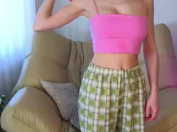 girl
        accabrownell cam image #6696804
