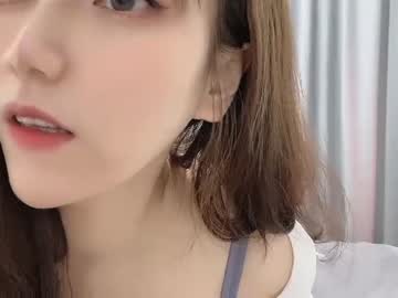 girl
        abby_youyou cam image #228497