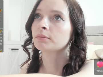 girl
        seasandstar cam image #2481906