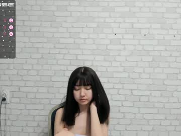 girl
        chanlia cam image #1222670