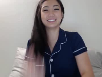 girl
        london_tipton cam image #2671940