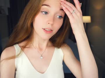 girl
        cathrynchapel cam image #4844387