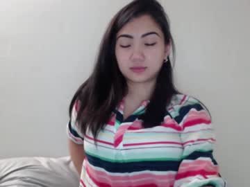 girl
        london_tipton cam image #2715027