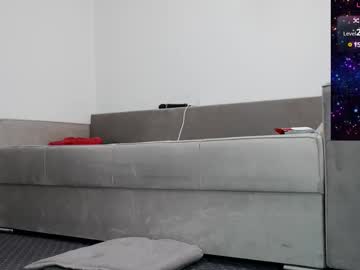 girl
        carmela_fox cam image #6180068