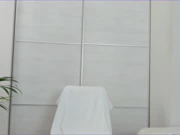 girl
        elizabeth__gray cam image #153833