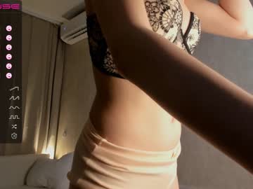 girl
        melanie_bret cam image #1770525
