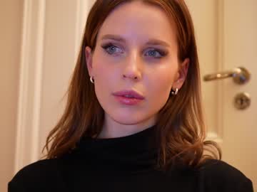 girl
        ellaa91 cam image #226124