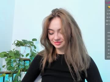 girl
        elizabeth__gray cam image #727397