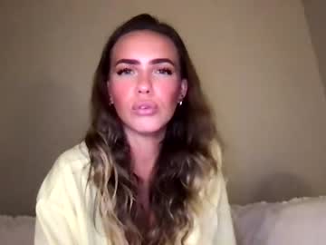 girl
        macybrookss cam image #2406743