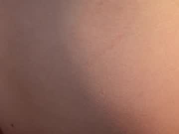 girl
        milablum cam image #6584629
