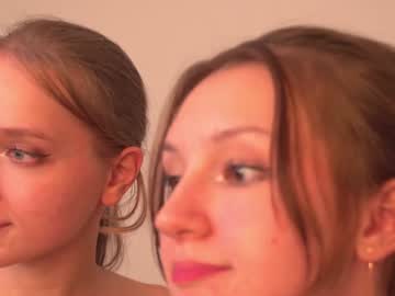 girl
        wwe_kissa cam image #6092332