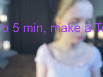 girl
        may_wow cam image #3076038