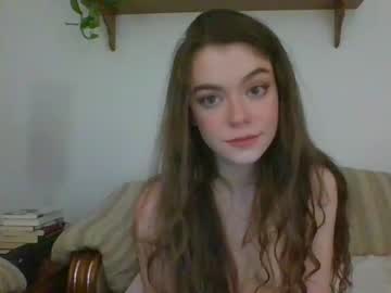 girl
        rosegold18 cam image #1150245