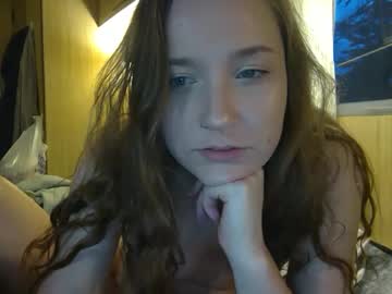 girl
        hornyhippiexx cam image #4569245