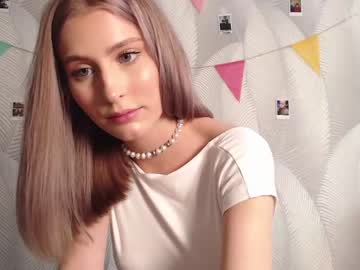 girl
        kittysophia_ cam image #4059431