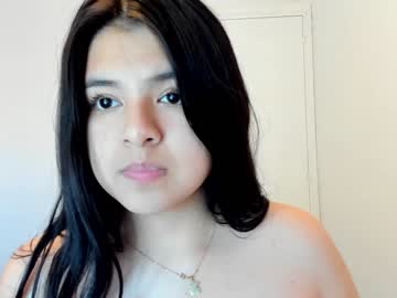 girl
        luciana_bby cam image #1086600
