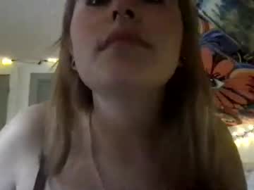 girl
        kittykissedyou cam image #4091935