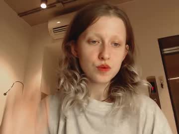girl
        your_coraline_ cam image #4397909