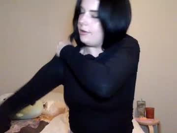 girl
        stassiebabyxo cam image #3747604