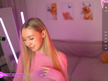 girl
        avroramy cam image #6280591