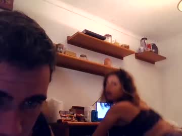 couple
        trywithus cam image #499435