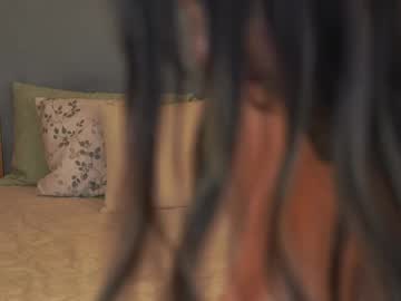girl
        ashley_ospino cam image #6659271