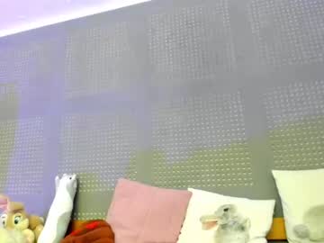 girl
        kenziedawton cam image #2475416