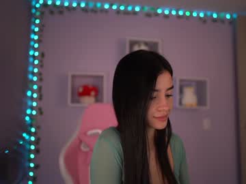 girl
        winona__ cam image #3870606