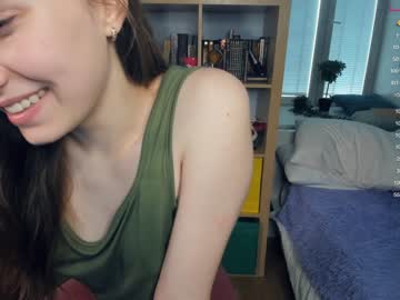 girl
        youne_and_beautiful cam image #1582699