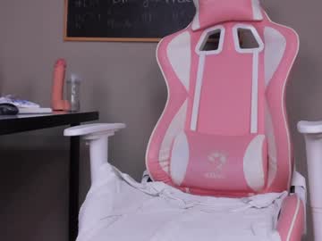 girl
        emillybronte cam image #4891165