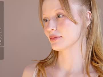 girl
        cute_shine cam image #6329548