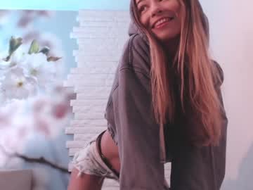 girl
        mazzanti_ cam image #4608342