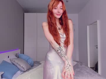 girl
        jennifer_ewans cam image #1590409