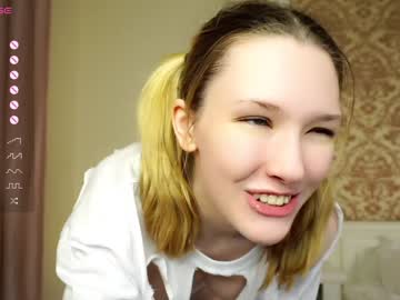 girl
        randiheart cam image #3409391