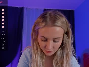 girl
        coy_tessa_ cam image #2832657