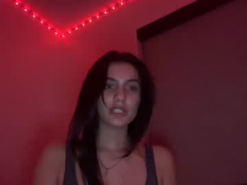 girl
        leahsoren cam image #3885208