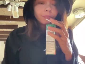 girl
        yourfavoritegirl_ cam image #1418995