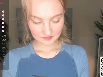 girl
        _megryan_ cam image #3785951