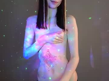 girl
        _marydel_ cam image #4918385