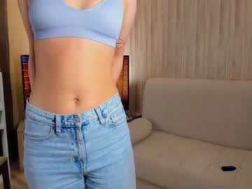 girl
        cameerenno cam image #875642