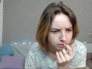 girl
        mary_klaus cam image #862175